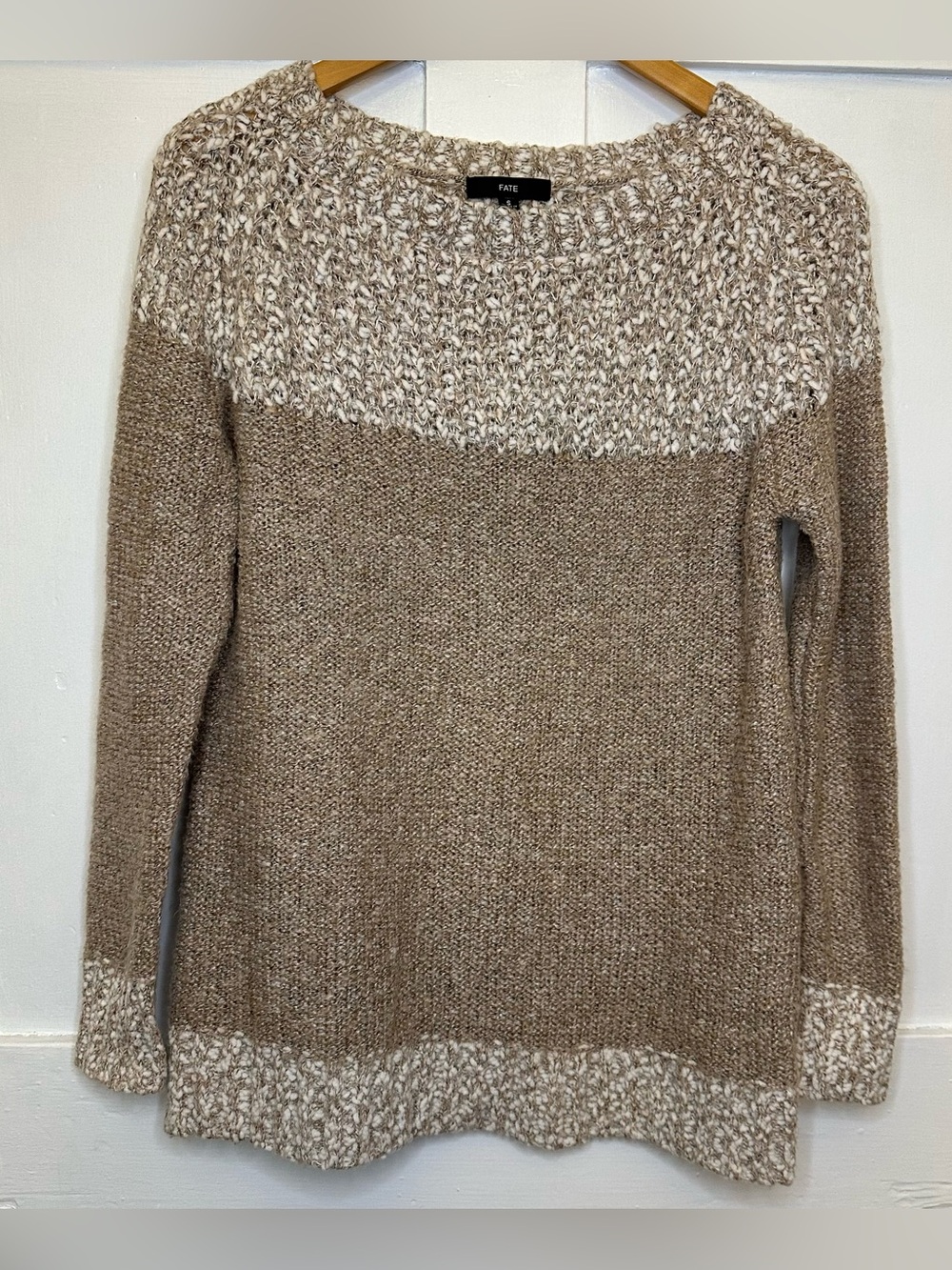 Fate Neutral Beige-Cream Two-Tone Knit Sweater Size S